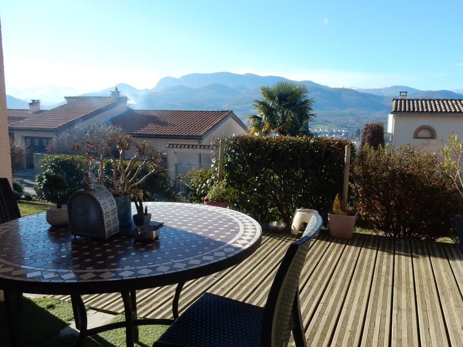 Terrasse ensoleillée