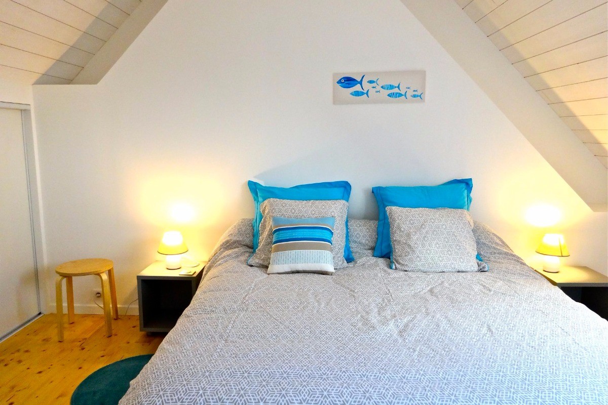 Chambre 2 avec 2 lits 90 rassemblés en 1 lit 180