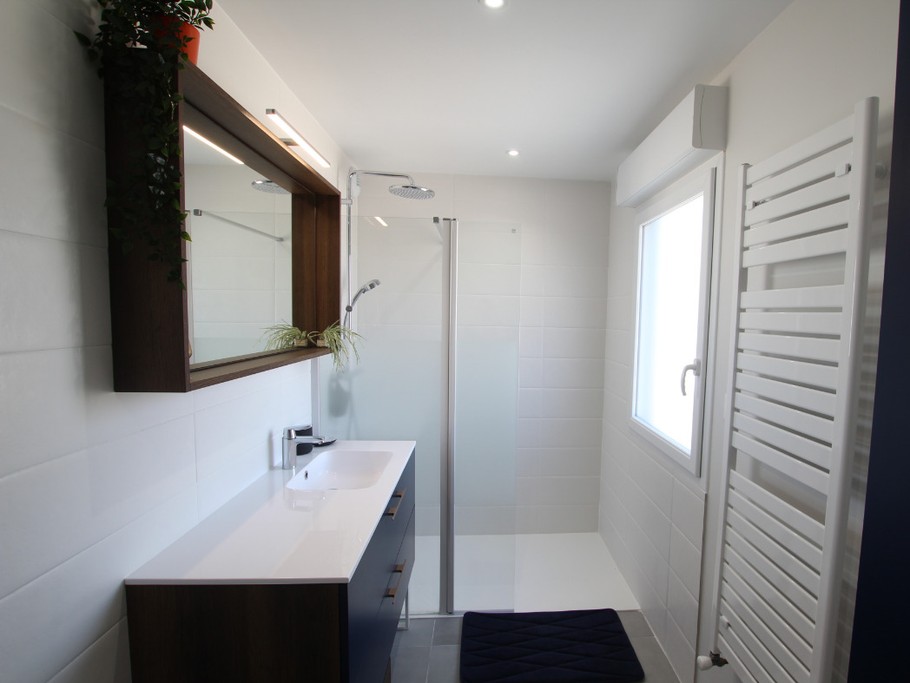 Salle d'eau de l'étage