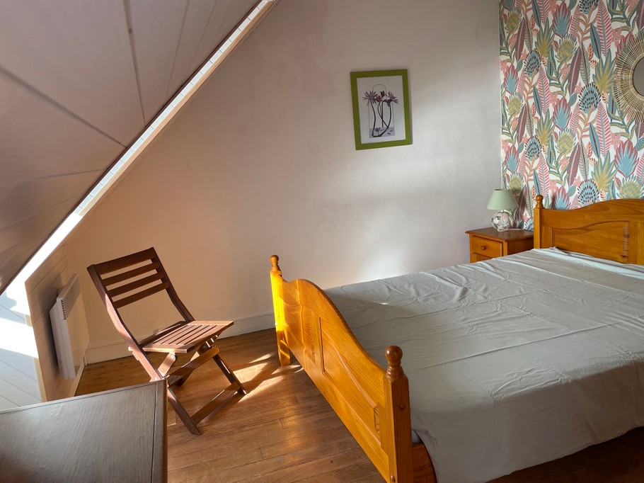 Chambre avec salle d'eau privative et WC (3ème étage) - Villa Gargamelle