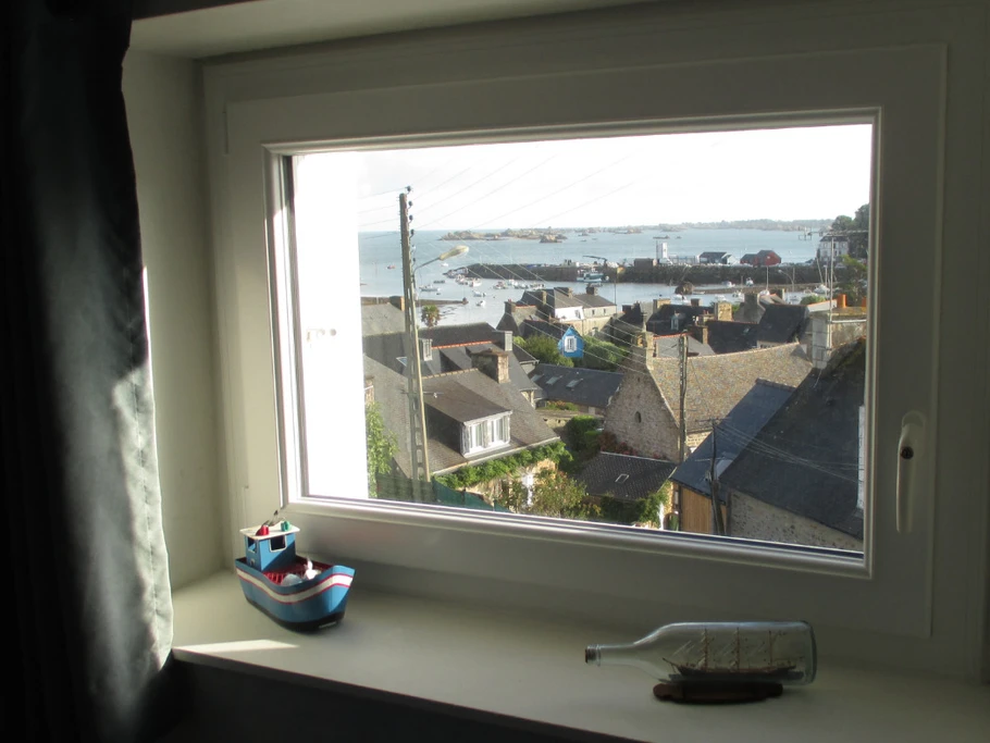 Location, Loguivy-de-la-mer, location Clévacances, le Barbu, la superbe vue mer depuis l'une des chambres de l'étage