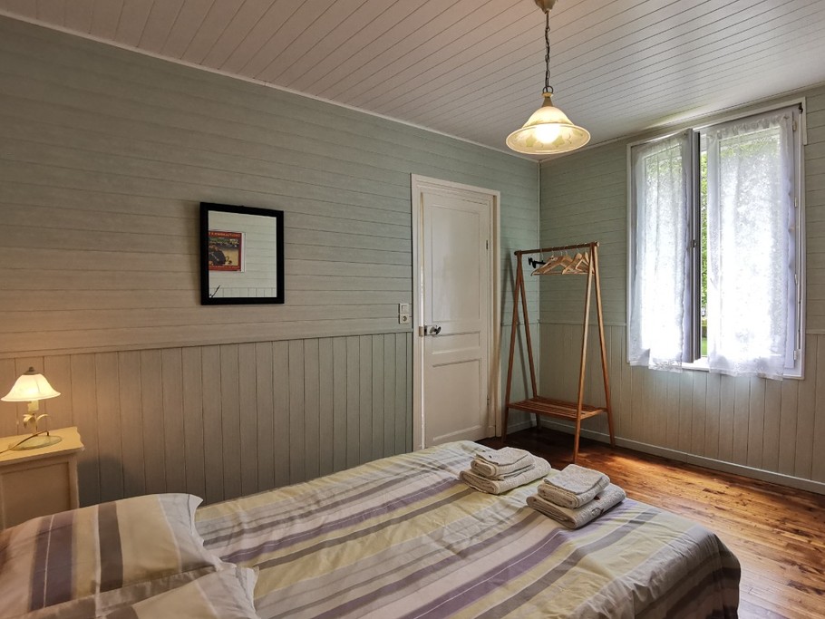 Chambre avec lit de 140