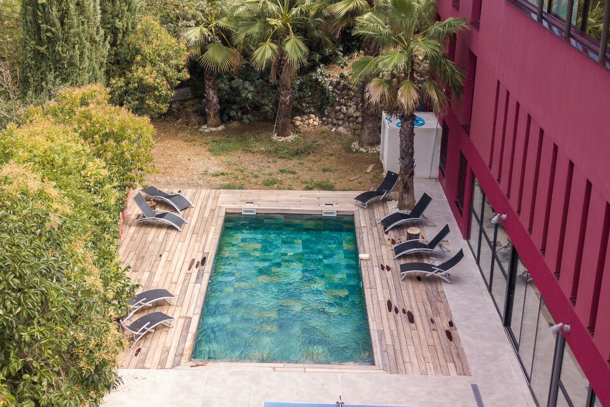Grande Piscine à disposition