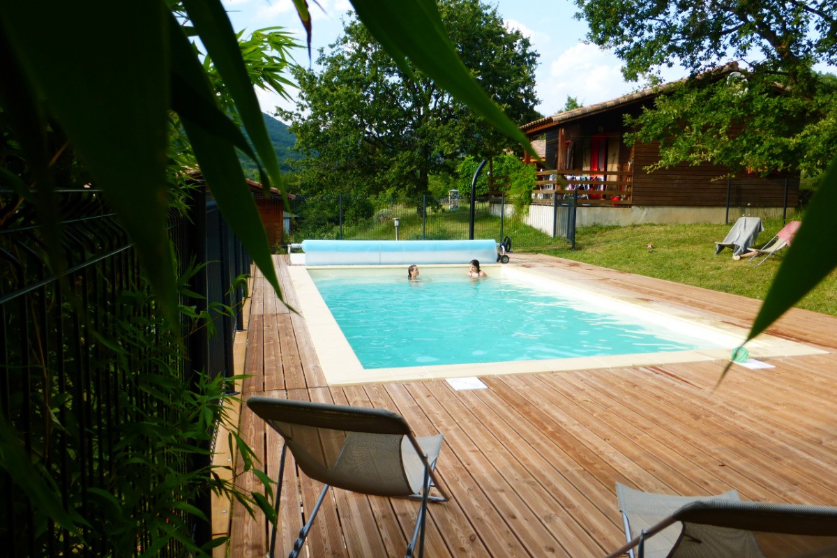 piscine chauffée 4x7 m avec banquette intégrée