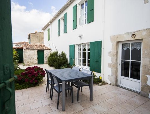 La Suite Familiale du Pertuis pour 3 à 6 personnes, sur l'Ile de Ré, Charente maritime