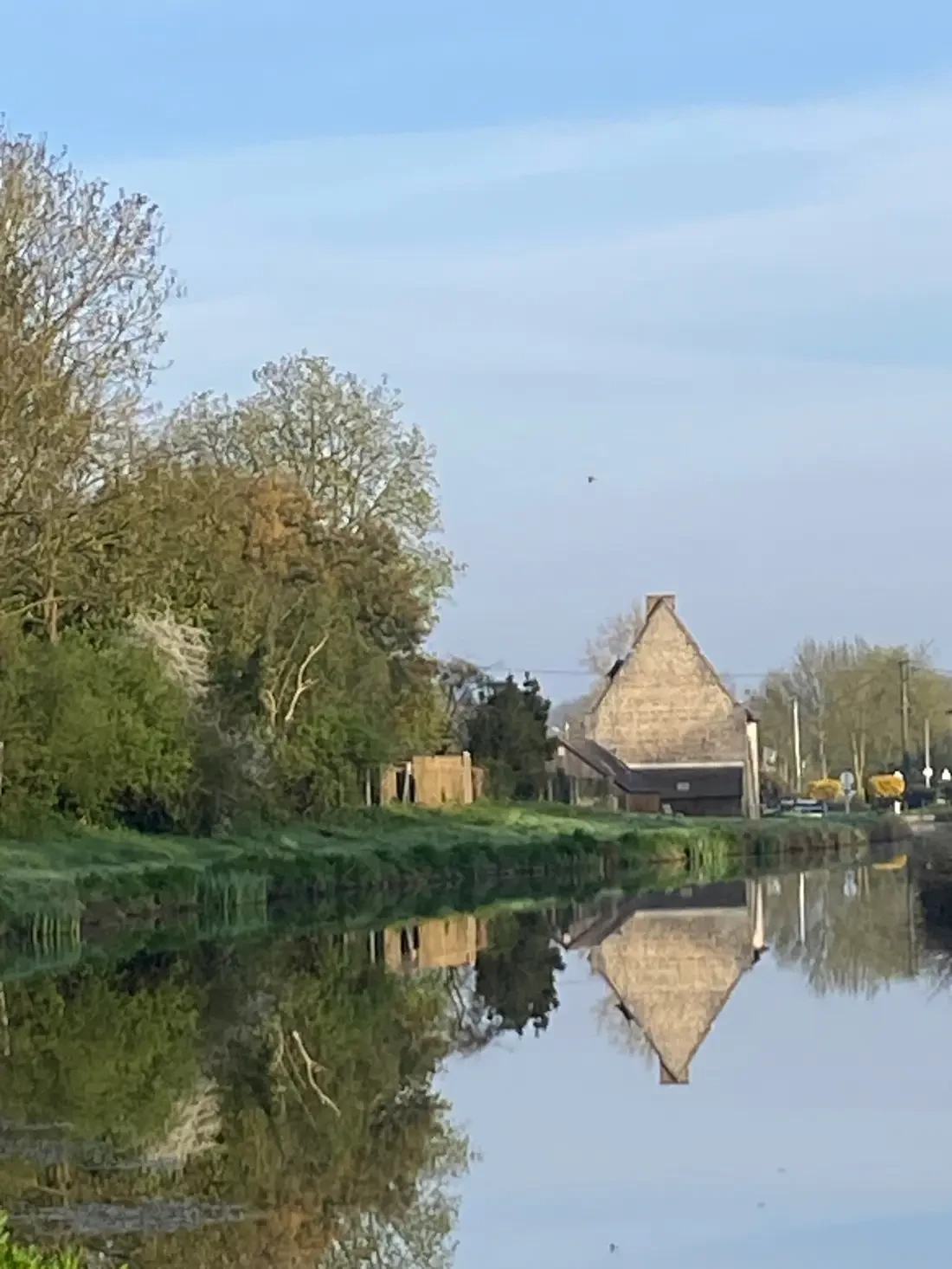View of the canal at Tinténiac