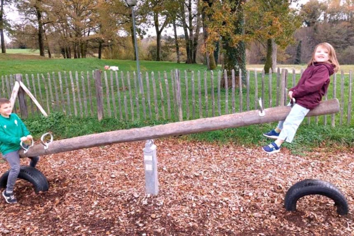 Jeux étang à proximité GITE LE GAULIAT 19 CORREZE CLEVACANCES