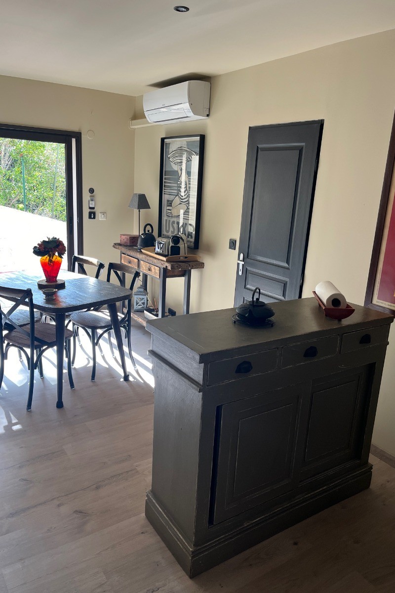 Coin repas Coté SUD dans salon/salle à manger