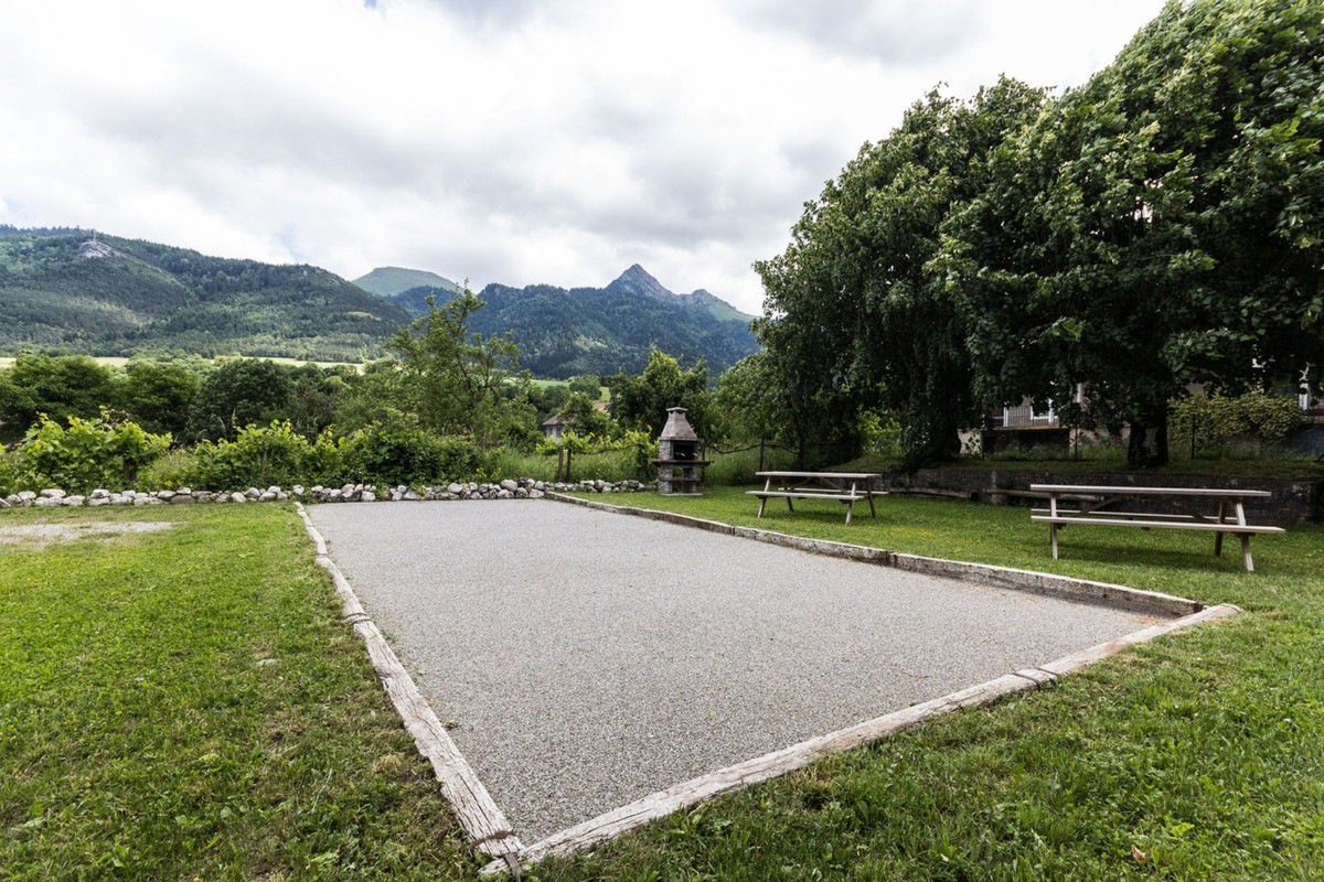 Terrain de jeu de boules