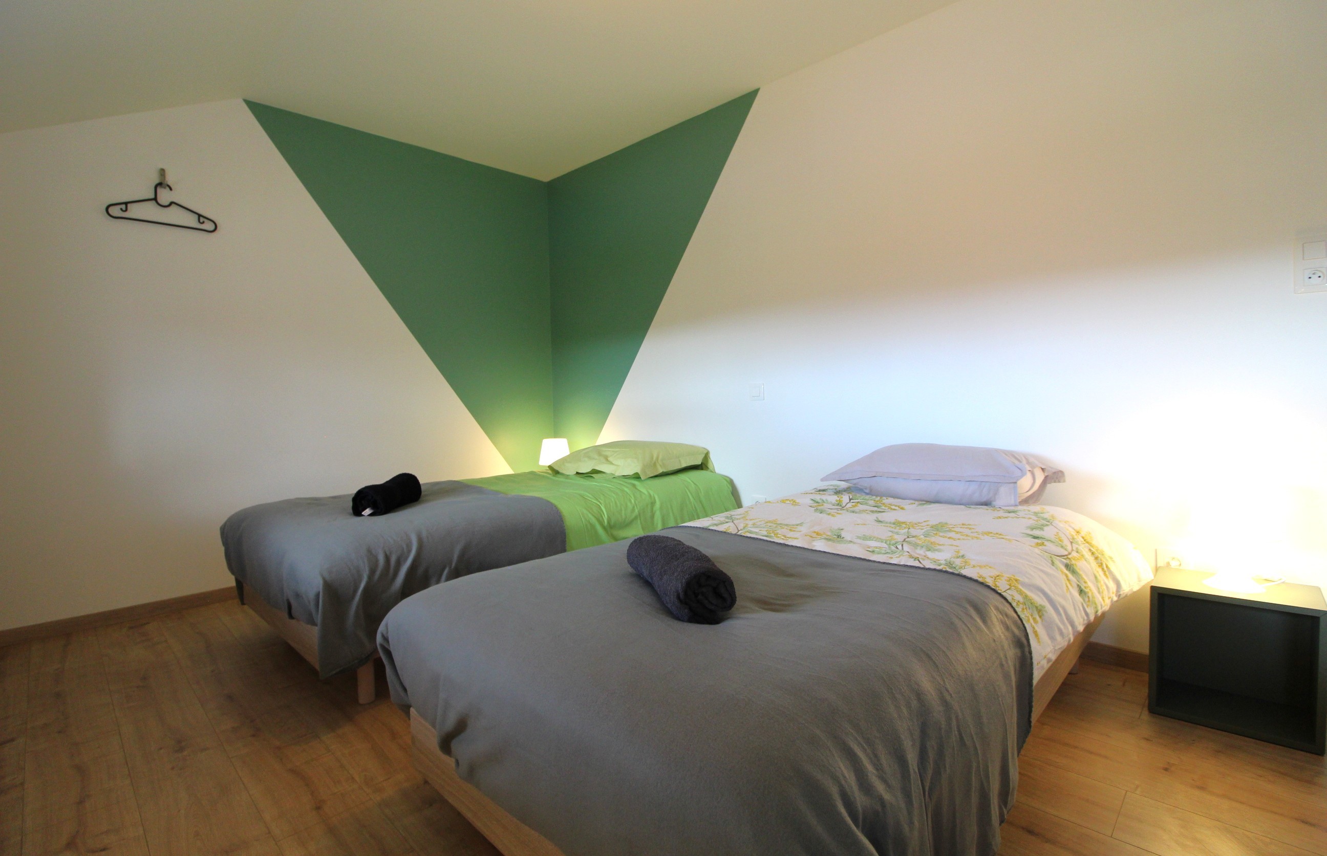 Chambre n°3 à l'étage - Chez Gigi et Malou Gîte Jonquille