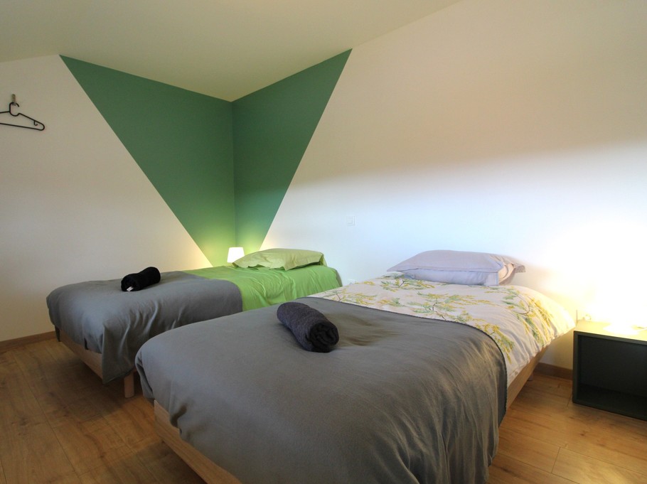 Chambre n°3 à l'étage - Chez Gigi et Malou Gîte Jonquille