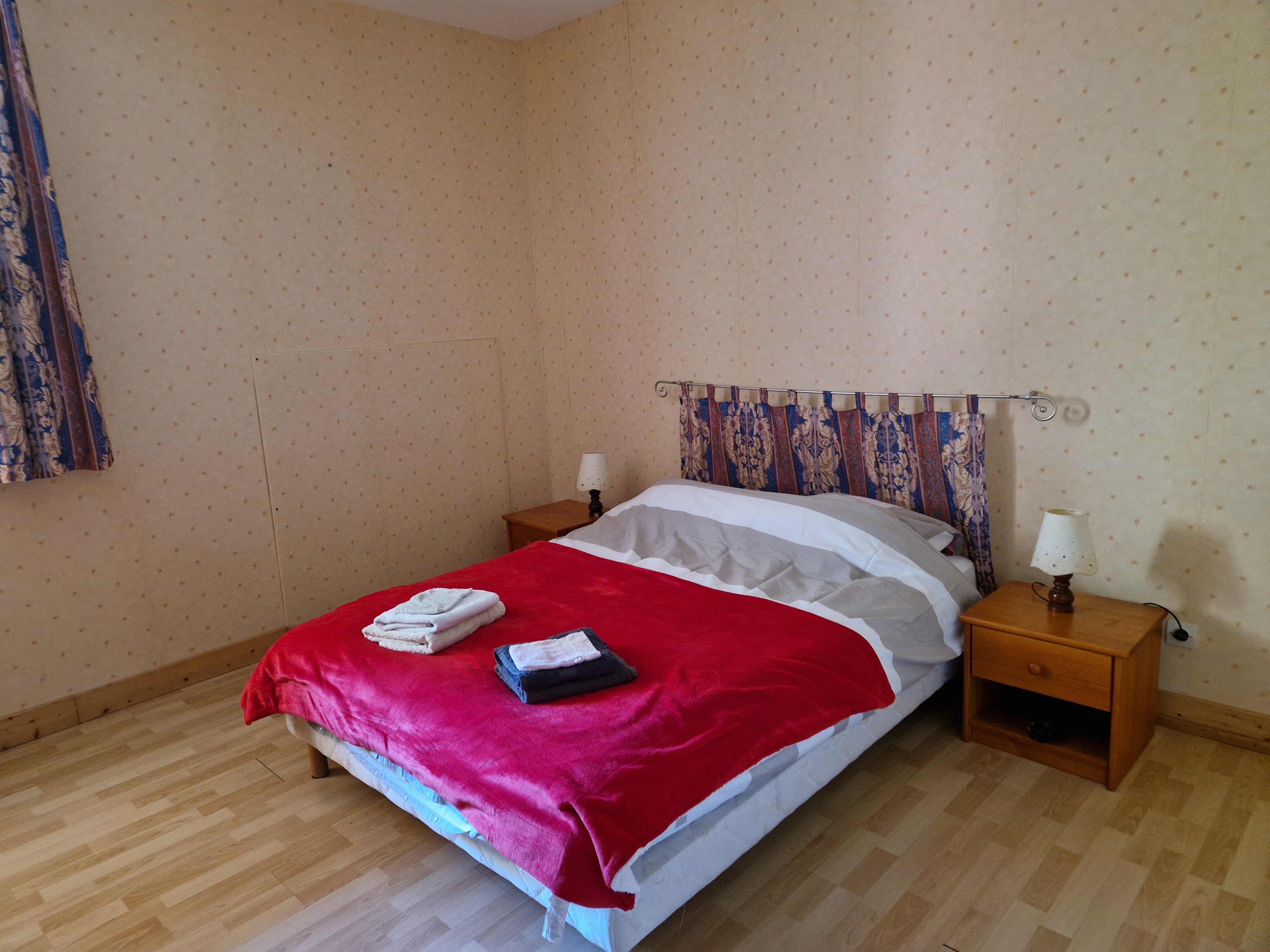 Chambre lit double - Gîte de la Source