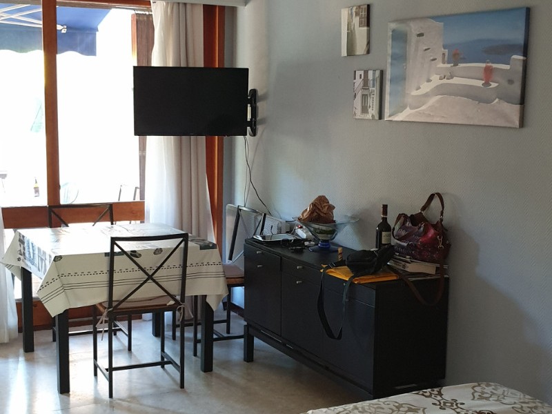 Pièce de vie - studio Vernet les bains