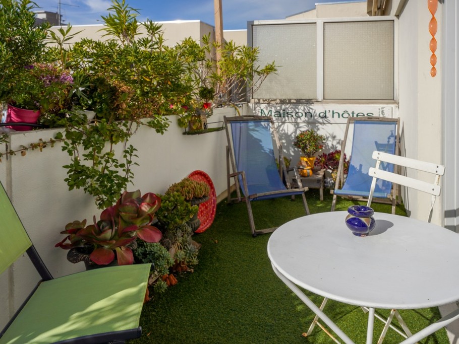 terrasses côté chambre pour les hôtes au calme