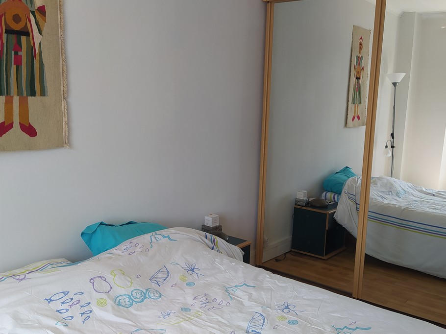 Chambre 2 avec un lit 140 cm, dressing