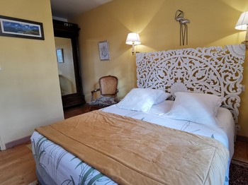 Deux lits de 80, ou possibilité lit 160