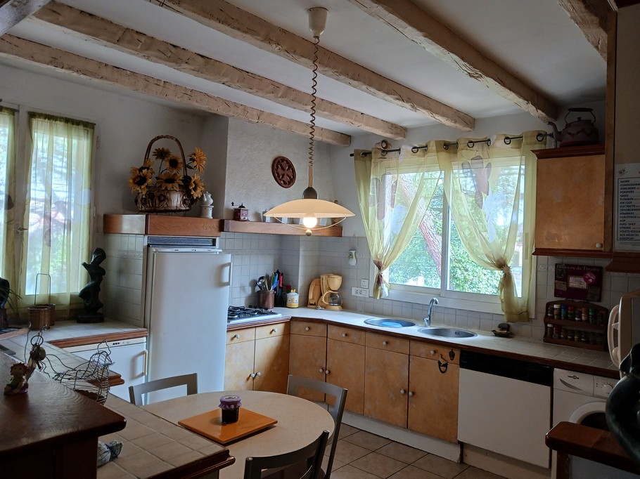 Cuisine toute équipée