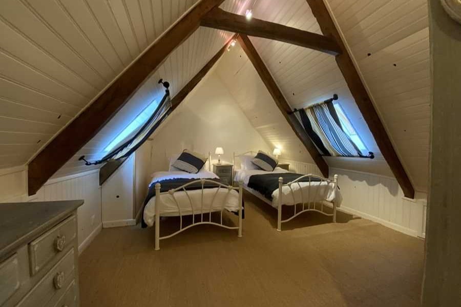 Chambre avec 2 lits 90 au 2ème étage