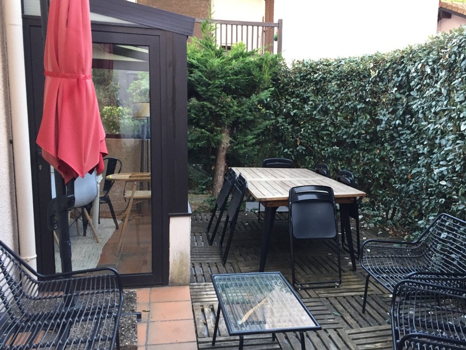 Séjour extérieur et repas en extérieur