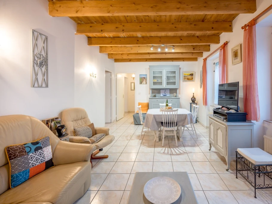 Via location de vacances , Clévacances  Salle /salon