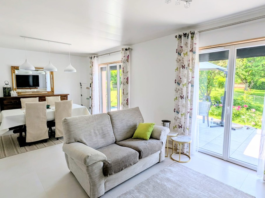 Large south-facing living-dining area
