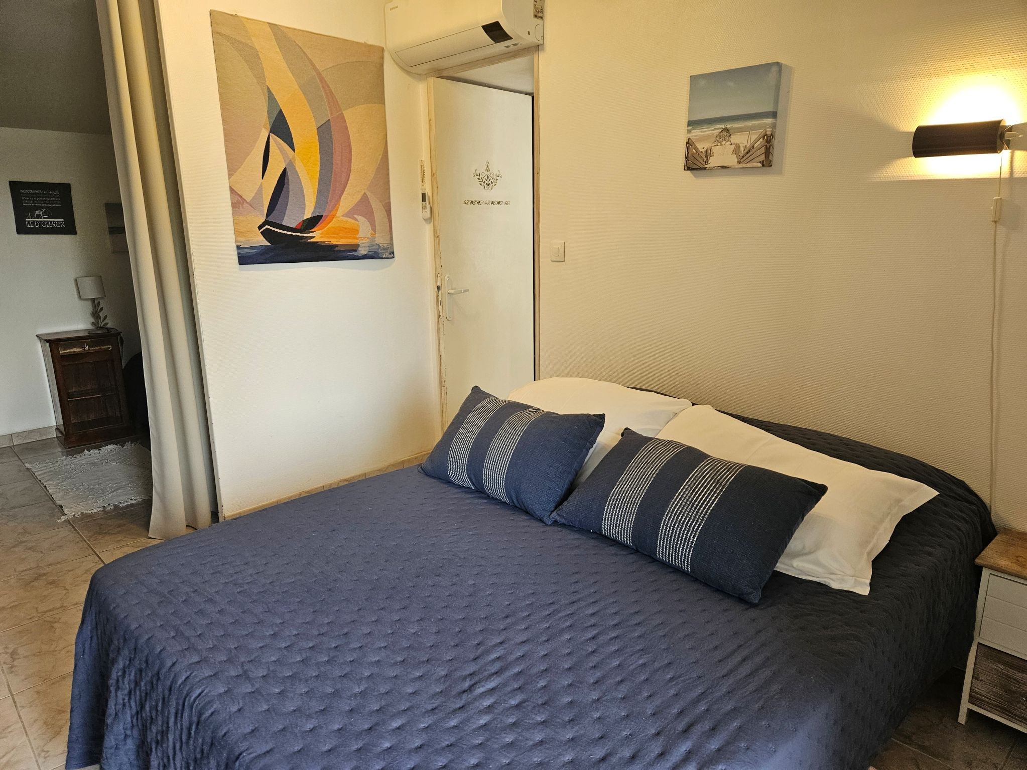 Chambre des parents avec placards