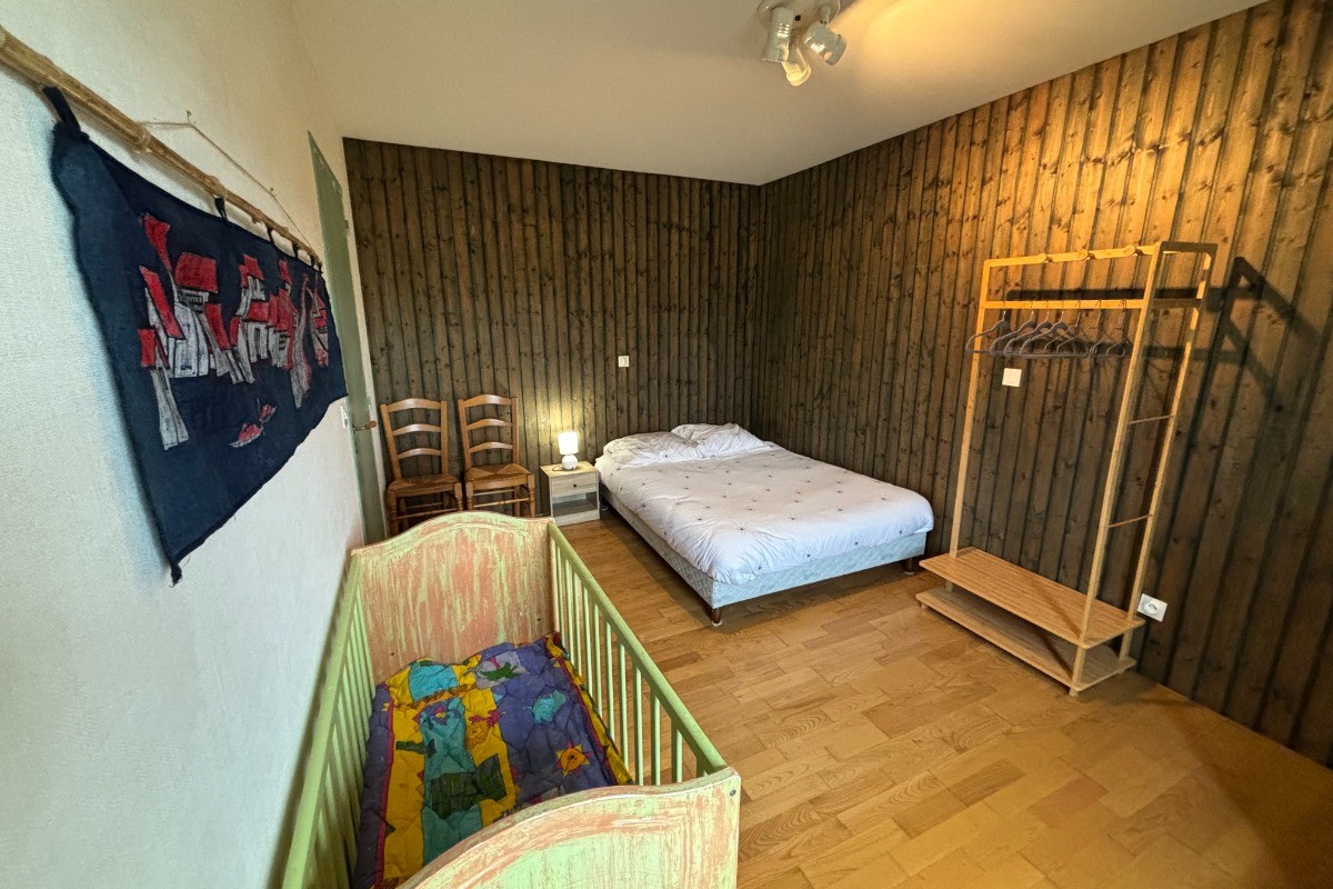 chambre 3 avec equipement bébé