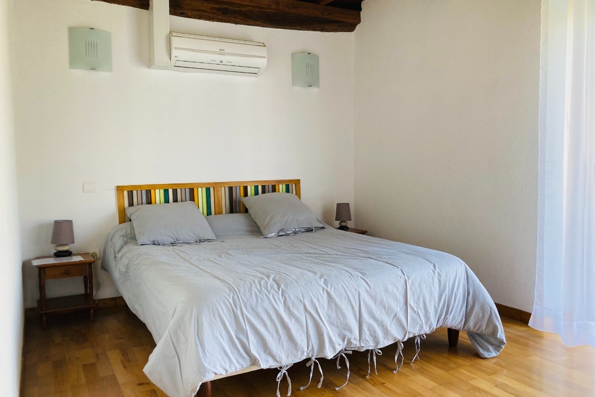 RDC - Chambre donnant sur le jardin