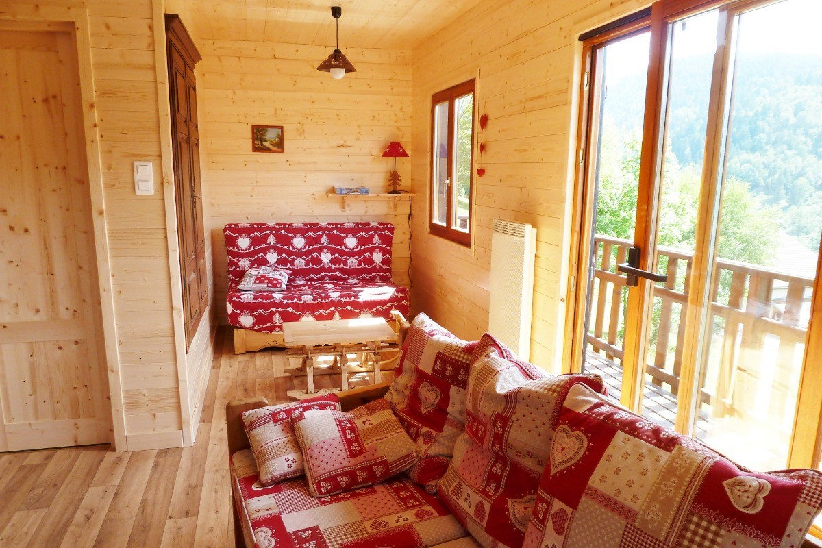 Chalet à flanc de coteau, bien exposé, proche pistes La Bresse-Hohneck
