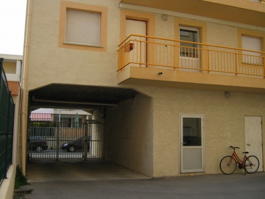 entrée sécurisé de résidence et parking