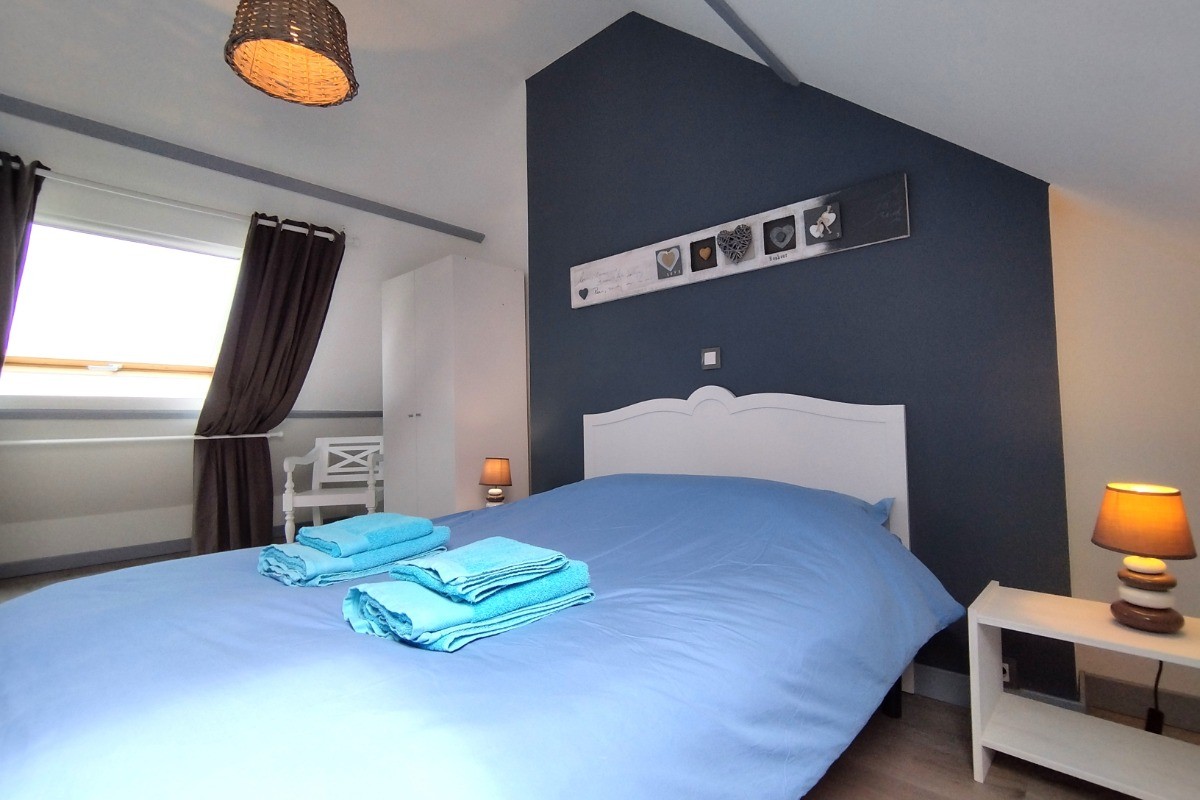 Chambre étage avec lit double