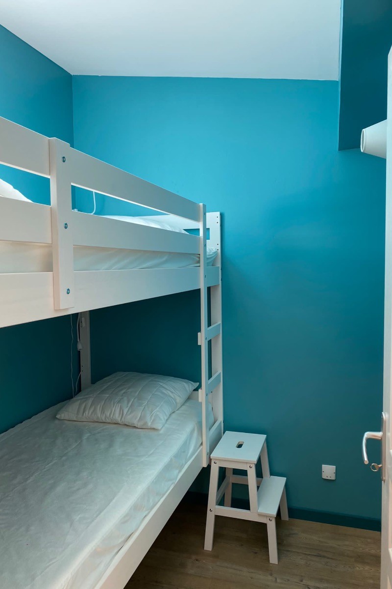 Chambre 3 - 2 lits x1 personne (90 cm) superposés