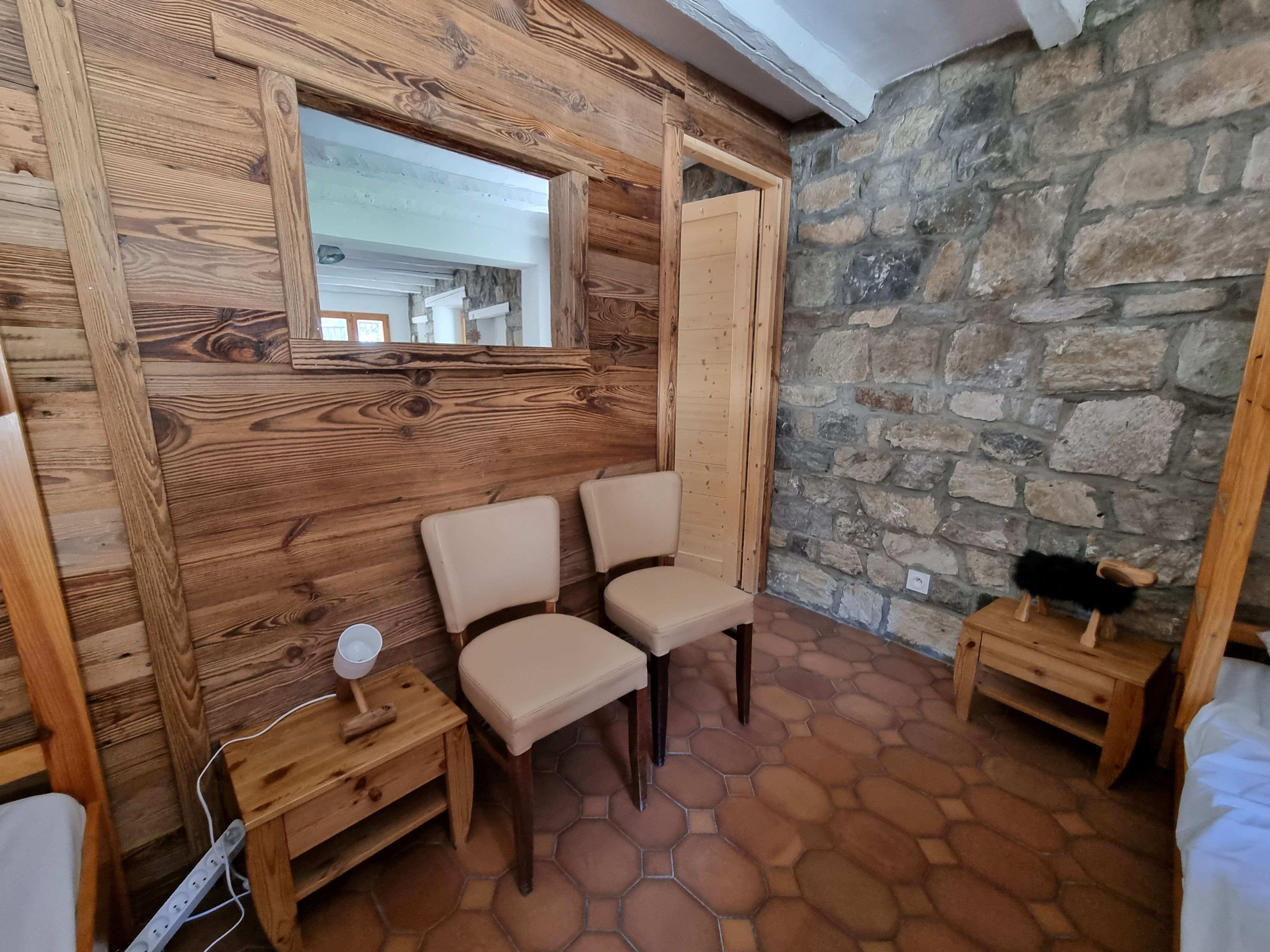 chambre 2- 4 lits