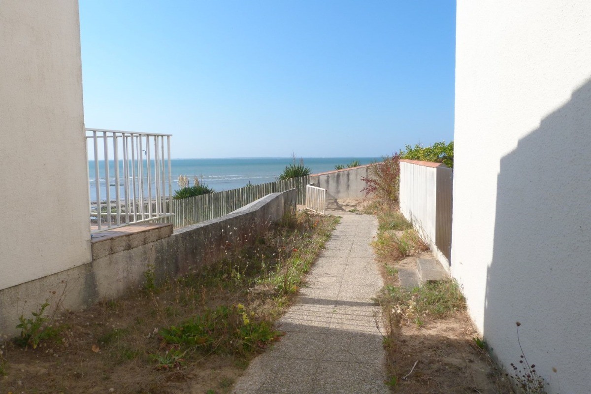 Accès plage depuis la résidence