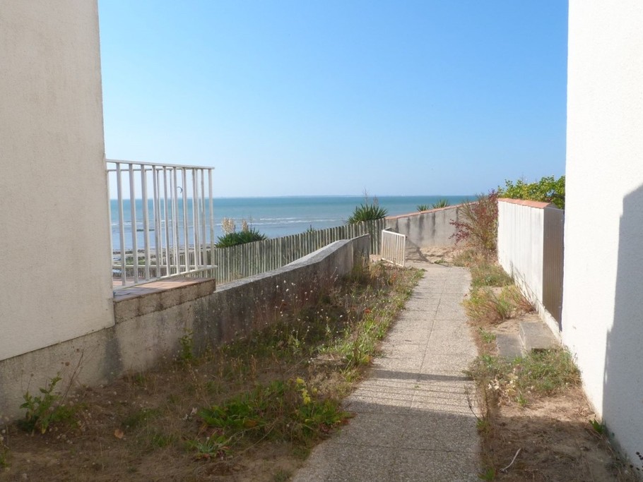 Accès plage depuis la résidence