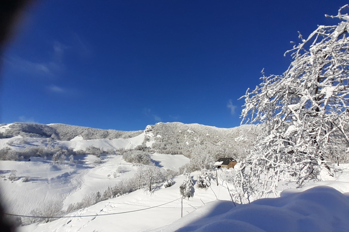 vue  enneigée  depuis le gite