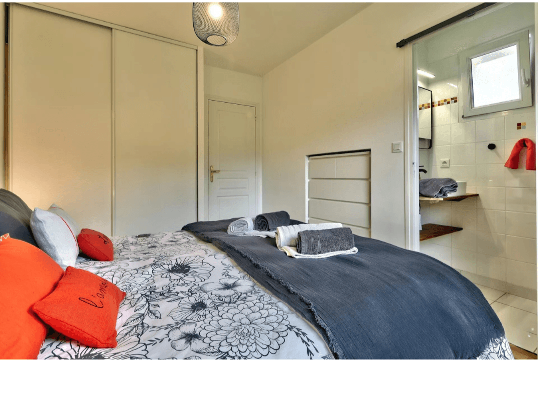 RDC Chambre avec douche privative