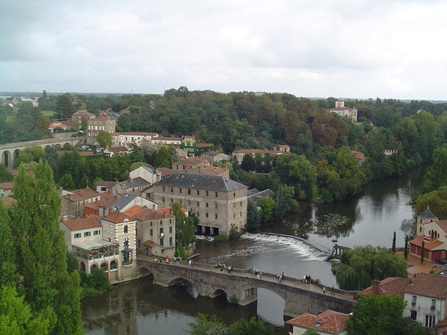 La Sèvre vue du chateau