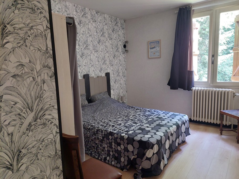1st bedroom ground floor