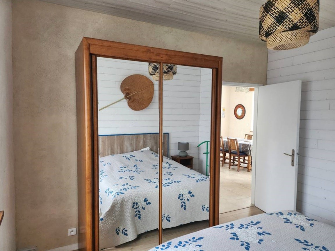 RDC: Chbre 1 avec Lit 160