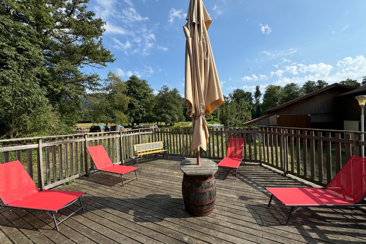Espaces communs - terrasse - Gîte Gentiane - Domaine de la Prairie des Prés