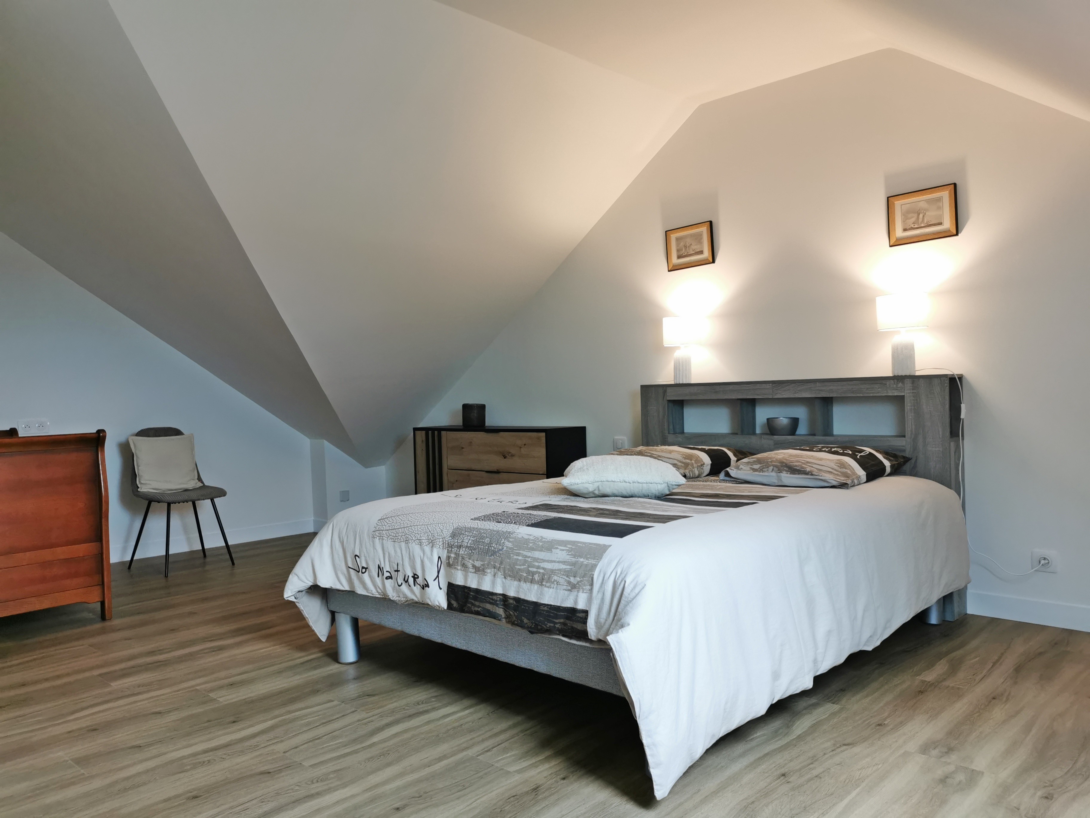 Floor: Bedroom 3 – 160 bed + cot