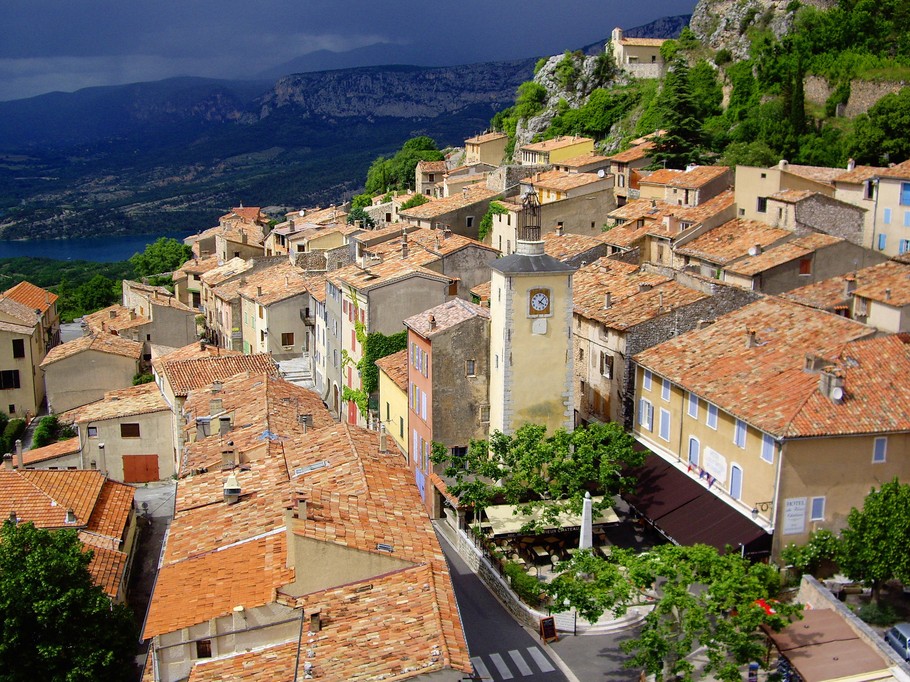 Aiguines, a village in the Gorges du Verdon – ©Var Tourisme, Olivier Simon