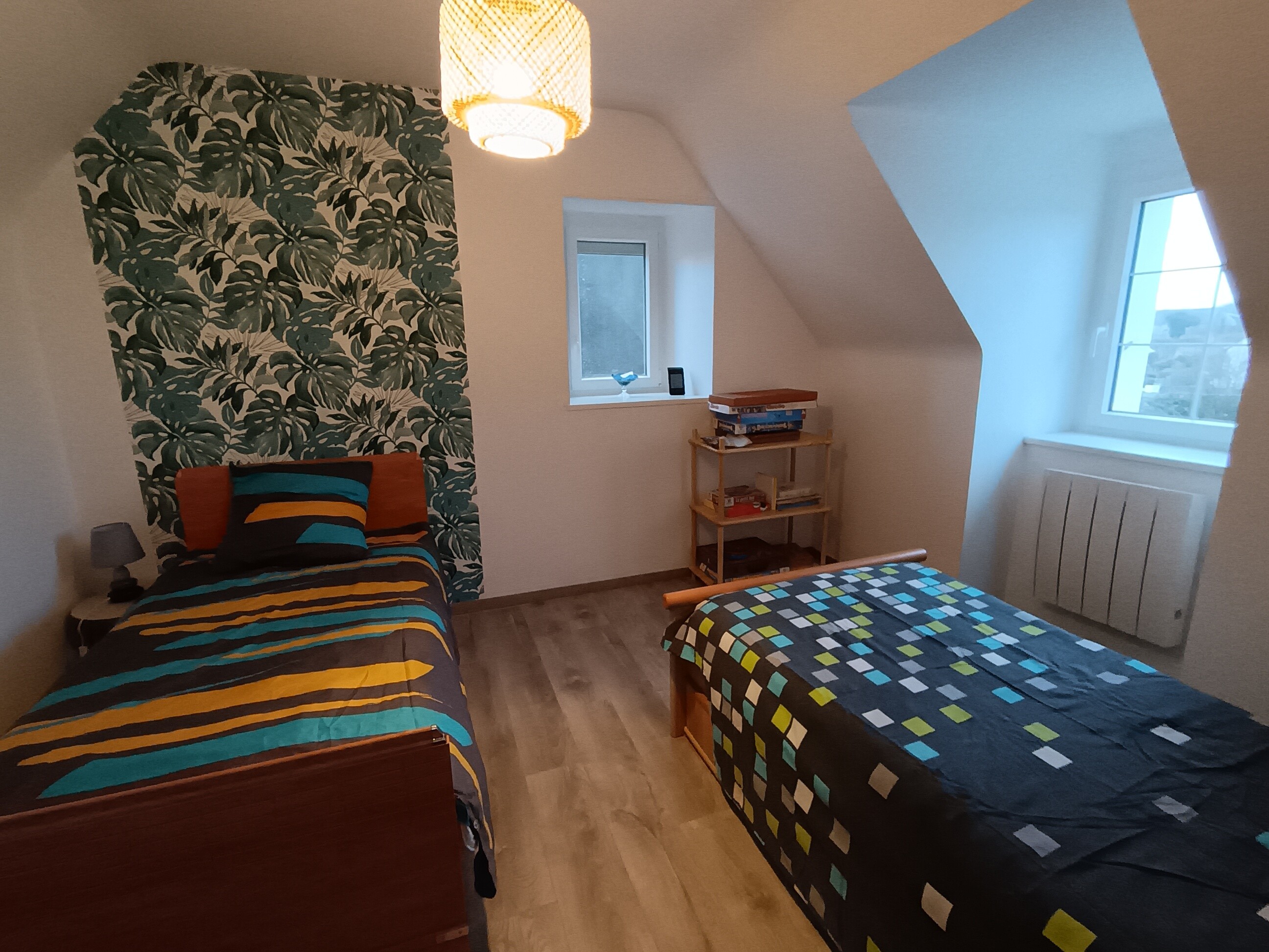 Bedroom upstairs 2 beds 90