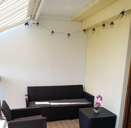 salon sur la terrasse.
