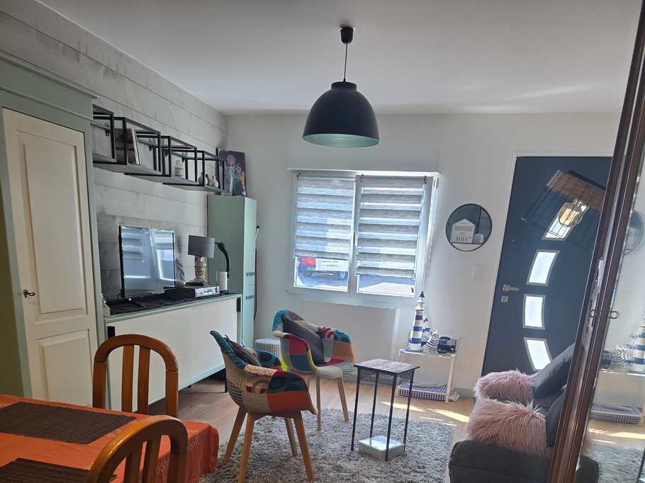 living/dining room