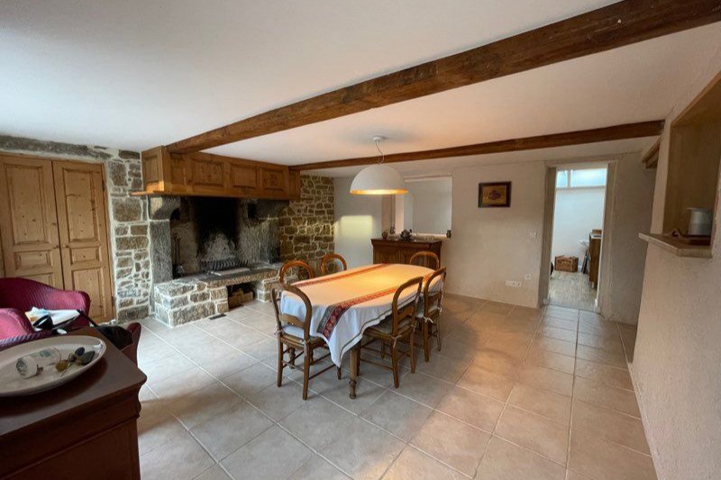 Salle à manger, vue depuis l’entrée