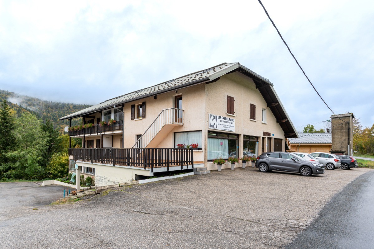 Extérieur du chalet - Le Colomby - Lélex Monts Jura