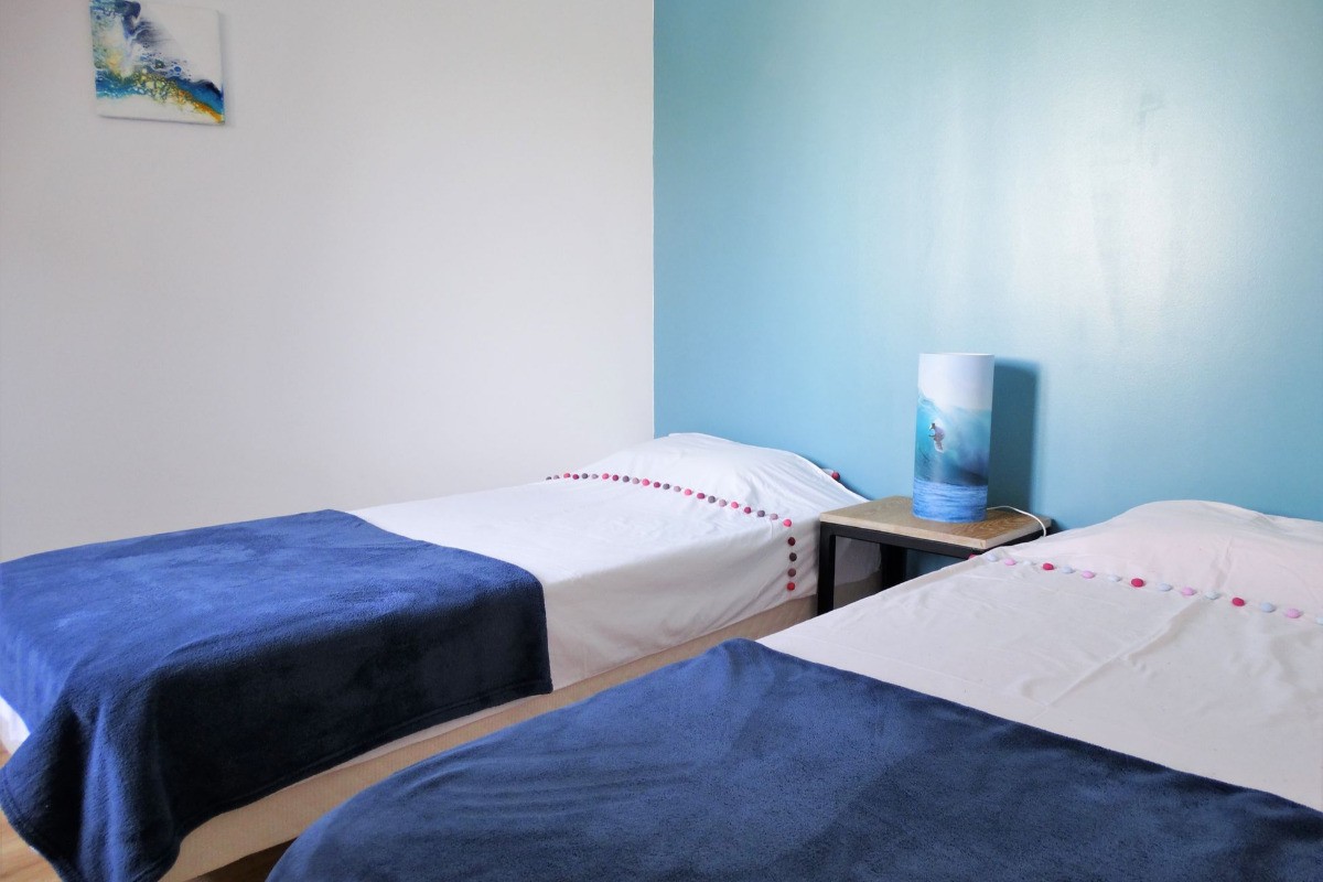 Chambre 2 avec deux lits en 90