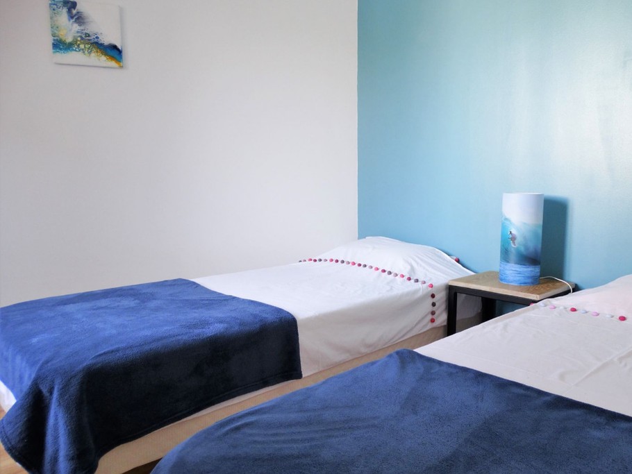 Chambre 2 avec deux lits en 90